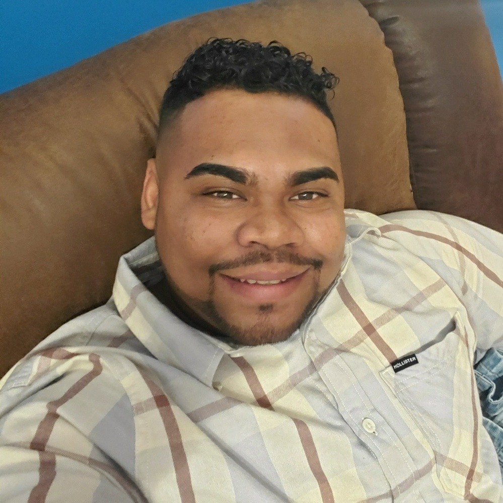 Meet your Posher, Edy